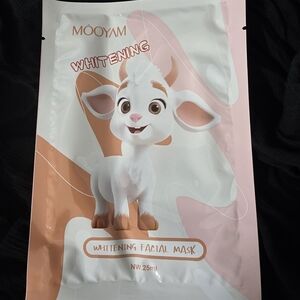 MOOYAM Facial Mask. Perfect for Spa Rountines.